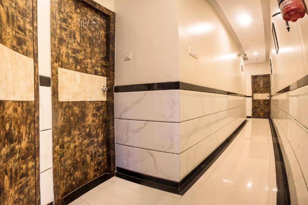 Hotel Embassy Grand Near Us Embassy Bkc Bombaj Zewnętrze zdjęcie